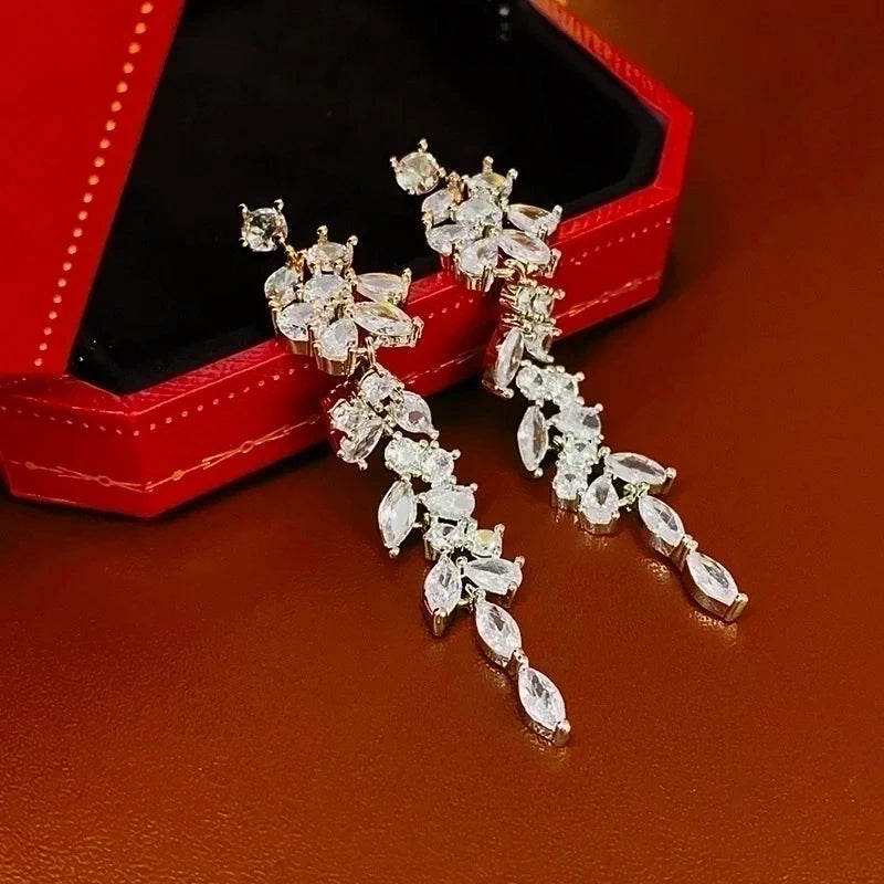Cascade de Lumière Drop Earrings